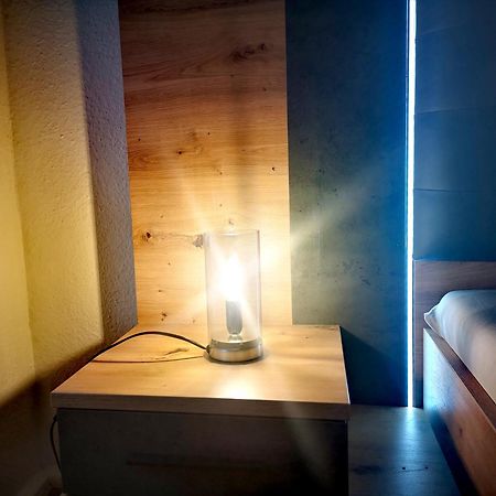 Ferienwohnungen Am Flusterbogen 格尔利茨 外观 照片